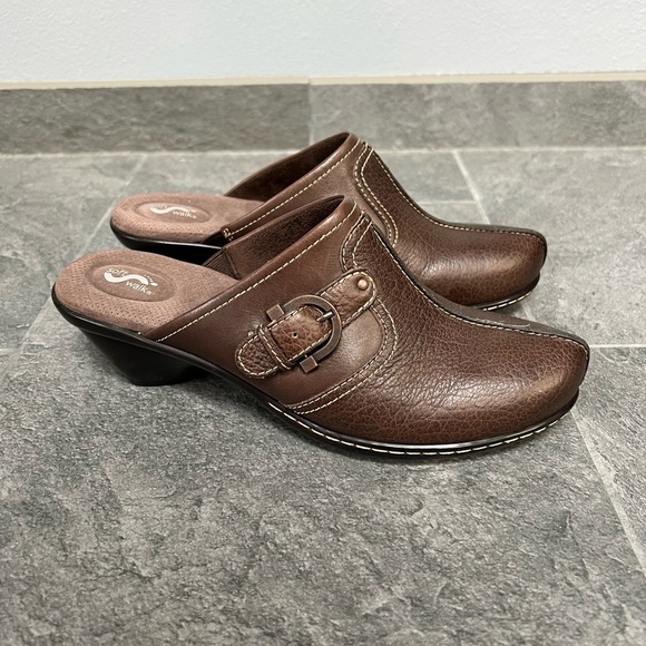 SoftWalk Brown Leather Slip on Clog Comfort Shoes with Buckle Accent - Picture 1 of 8